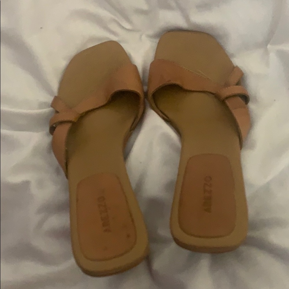 Heels for sale. In good condition